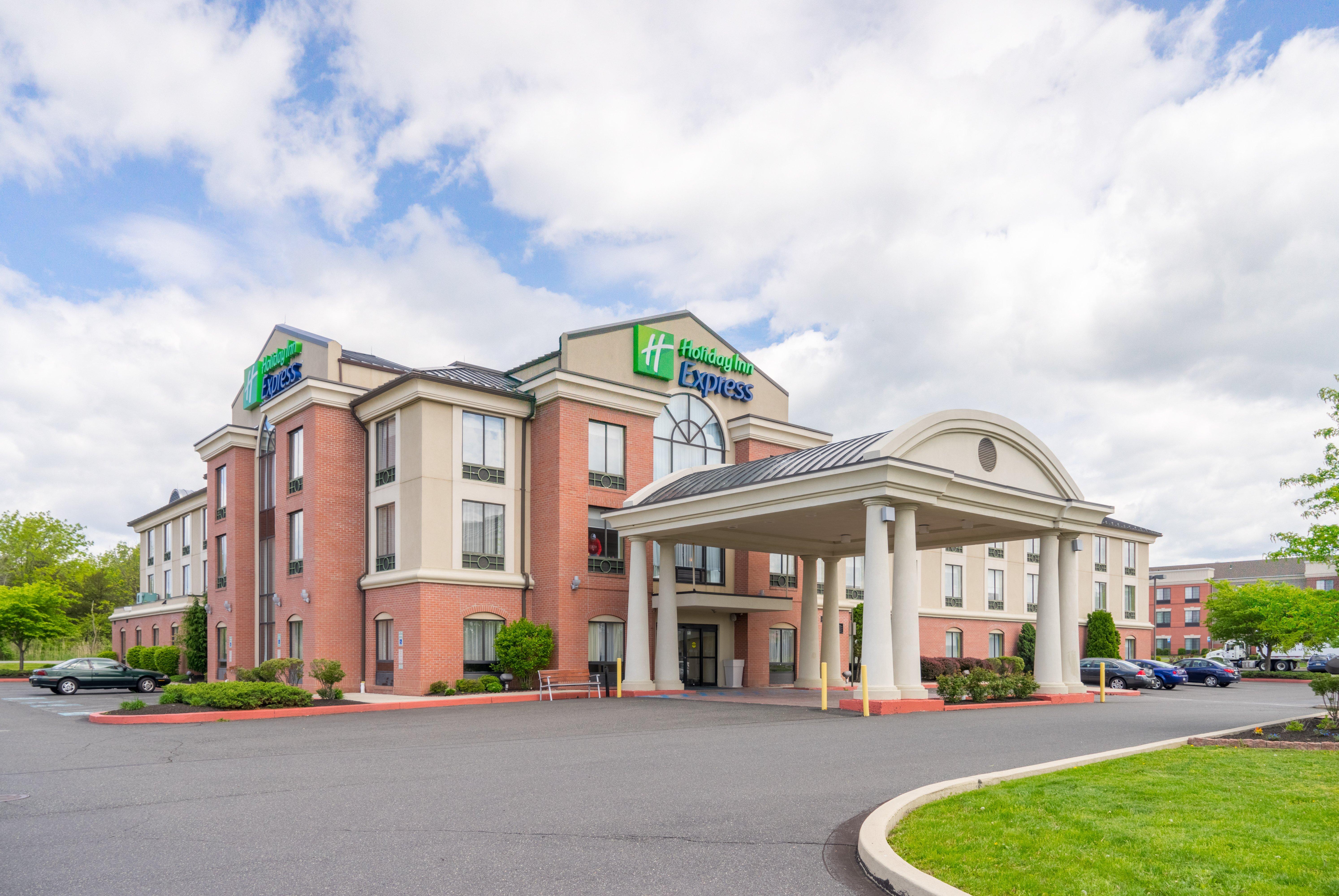 Holiday Inn Express And Suites - Quakertown, An Ihg Hotel Exterior photo